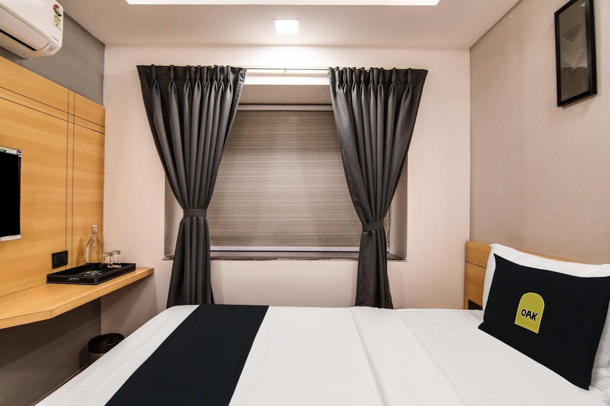 Super Townhouse Oak Sayhallo Ecstasy Bhubaneswar Exterior foto