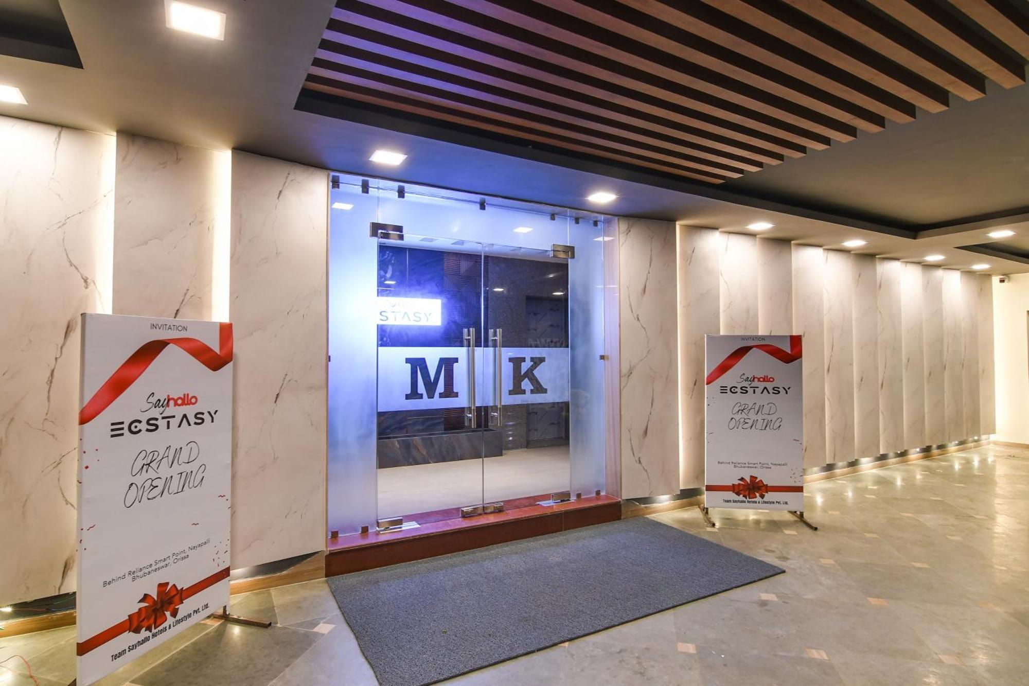 Super Townhouse Oak Sayhallo Ecstasy Bhubaneswar Exterior foto