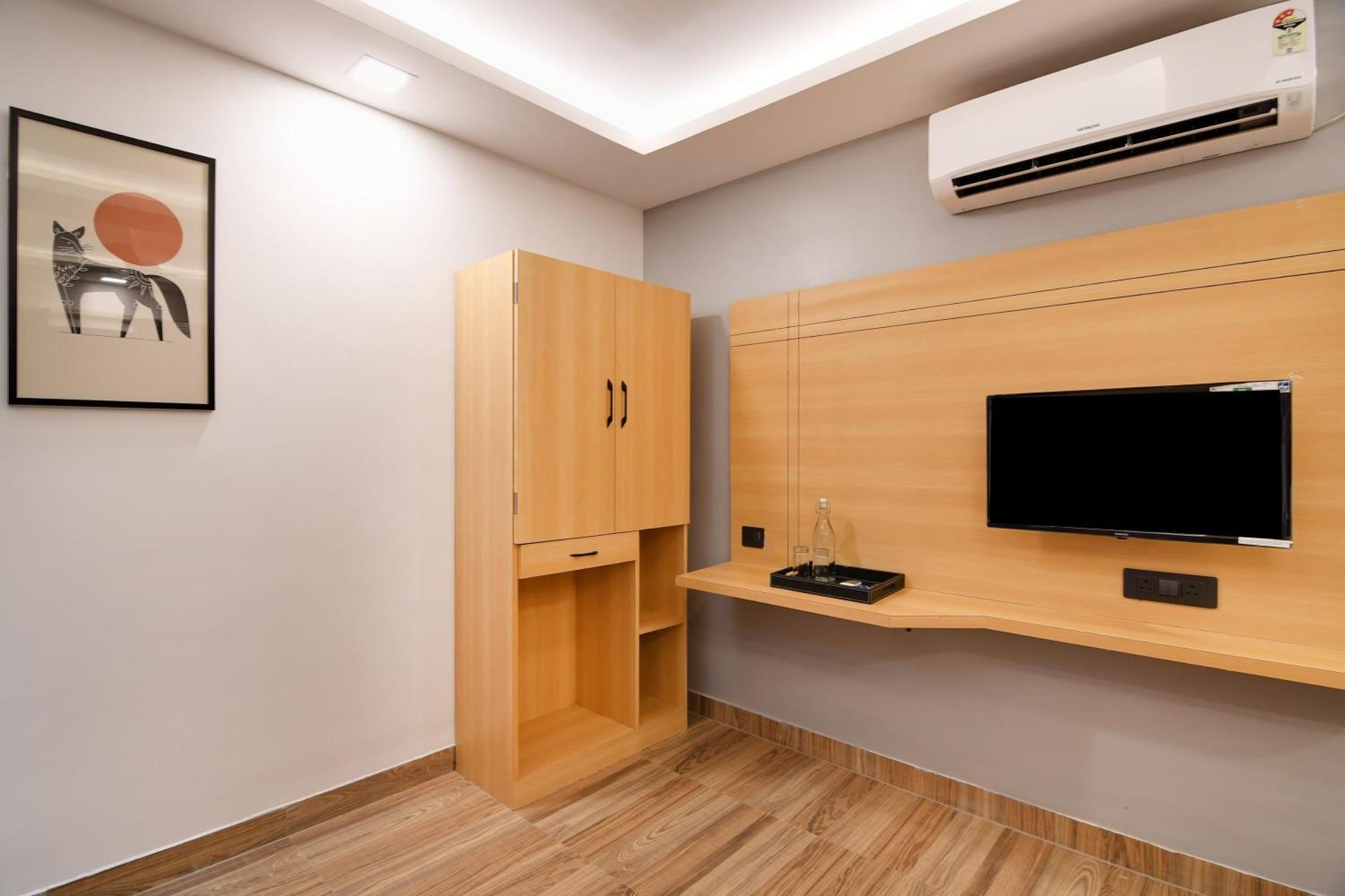 Super Townhouse Oak Sayhallo Ecstasy Bhubaneswar Exterior foto