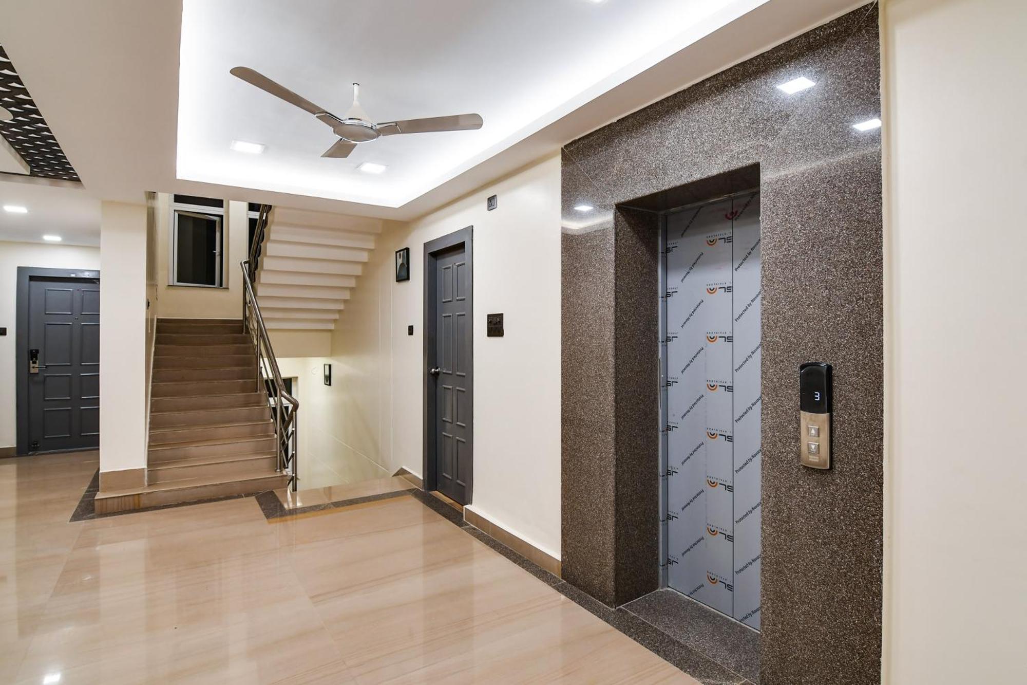 Super Townhouse Oak Sayhallo Ecstasy Bhubaneswar Exterior foto
