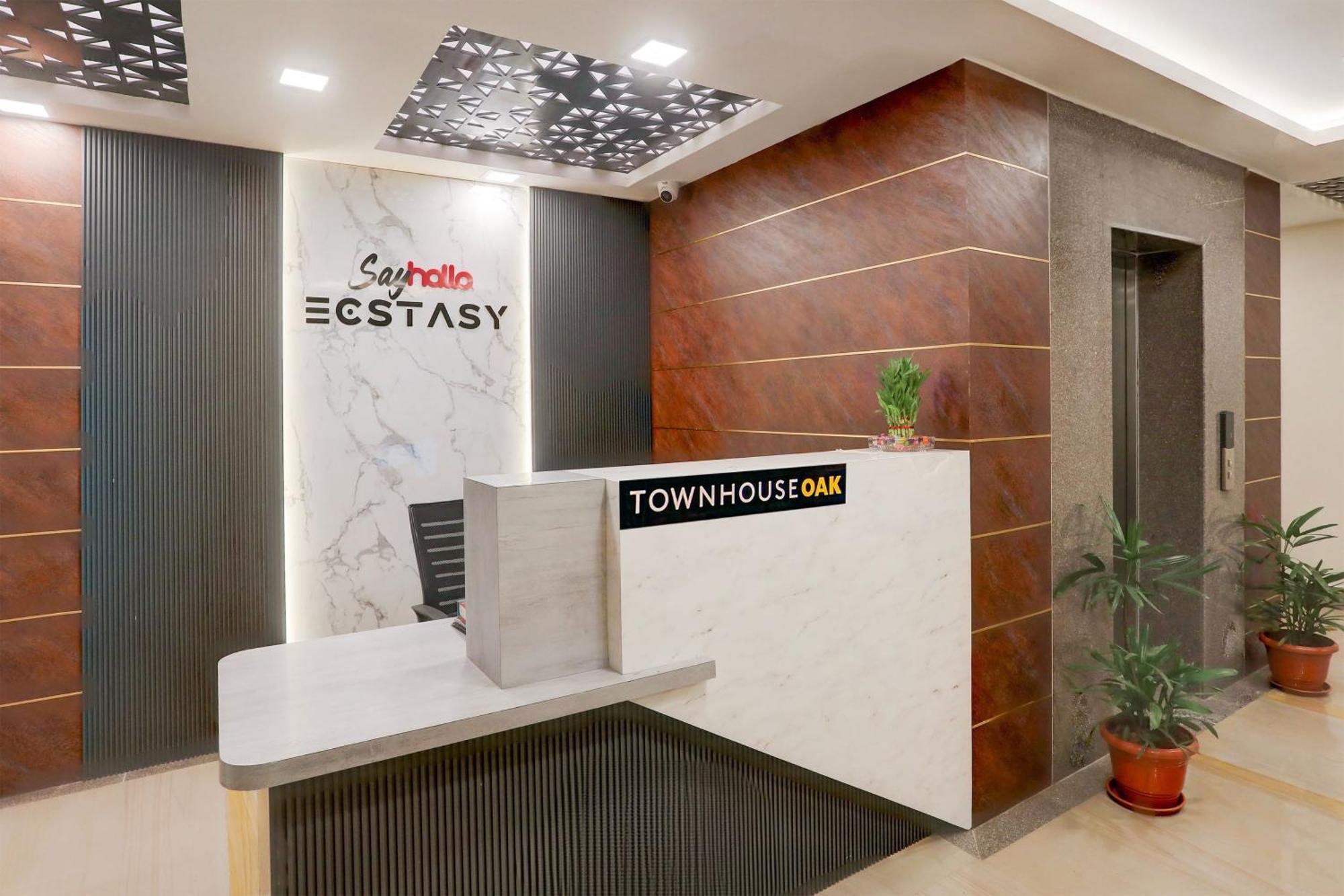 Super Townhouse Oak Sayhallo Ecstasy Bhubaneswar Exterior foto